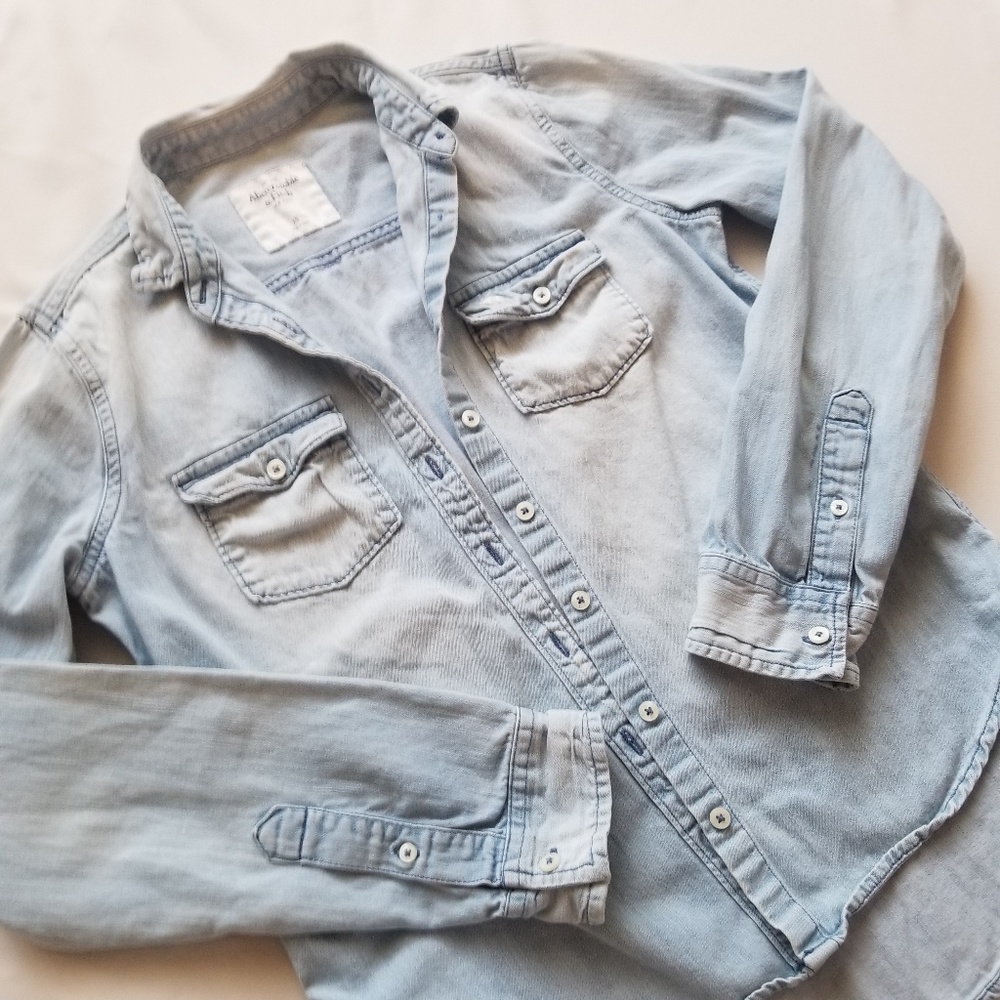 Abercrombie & Fitch Jean Jacket